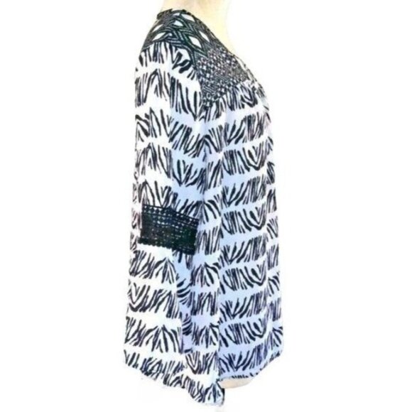 Cato Semi Sheer Zebra Print Crochet Details Bell Sleeve Top Size Large - Picture 4 of 8